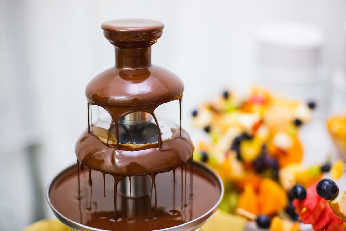 10 Best Chocolate For A Chocolate Fountain