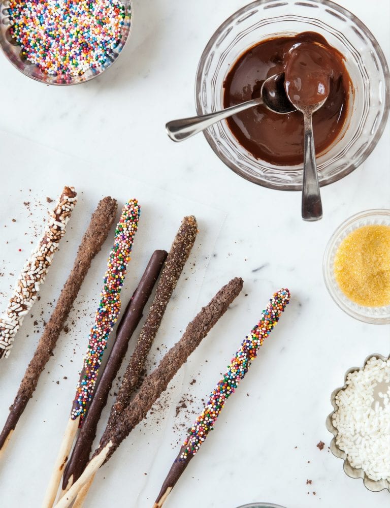 10 Best Chocolate For A Chocolate Fountain