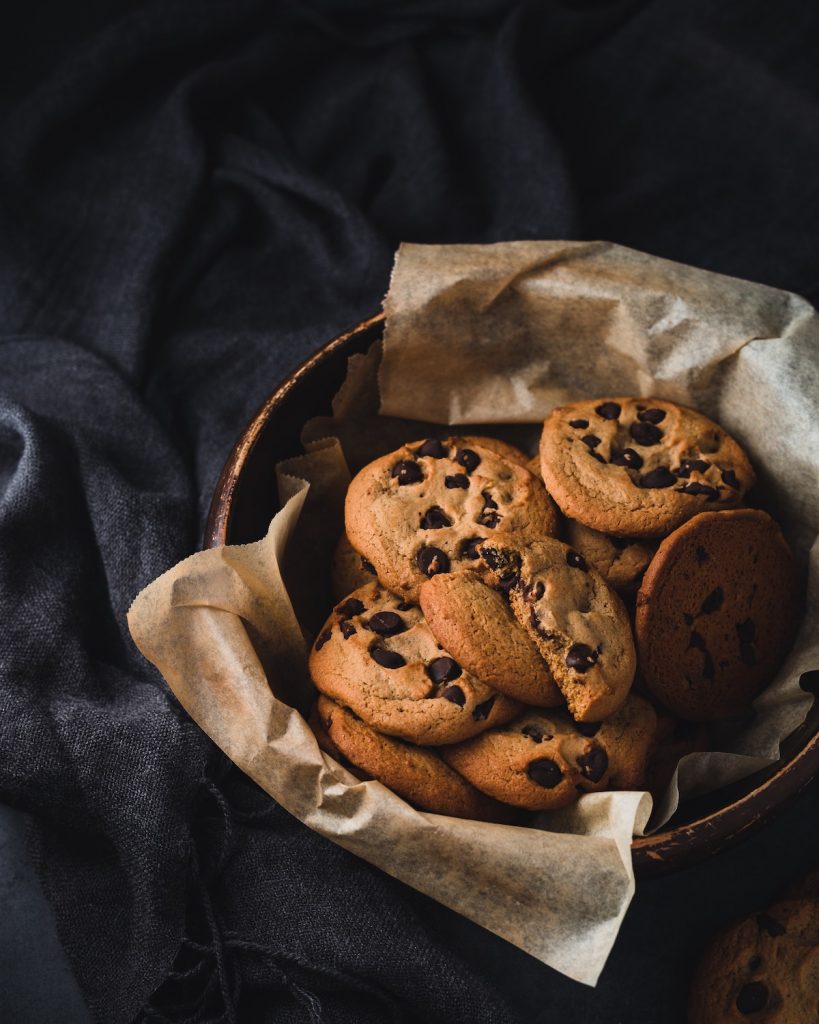 Will Parchment Paper, Foil, or Non-Stick Spray Bake the Best Cookies? I  Found Out — Eat This Not That