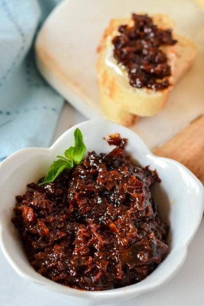 This bacon jam recipe is about to change your life for the best (literally the best you'll ever have). Spread it on toast, use it as a burger topping or savor the flavor crackers. You'll never go back to plain old jam again!