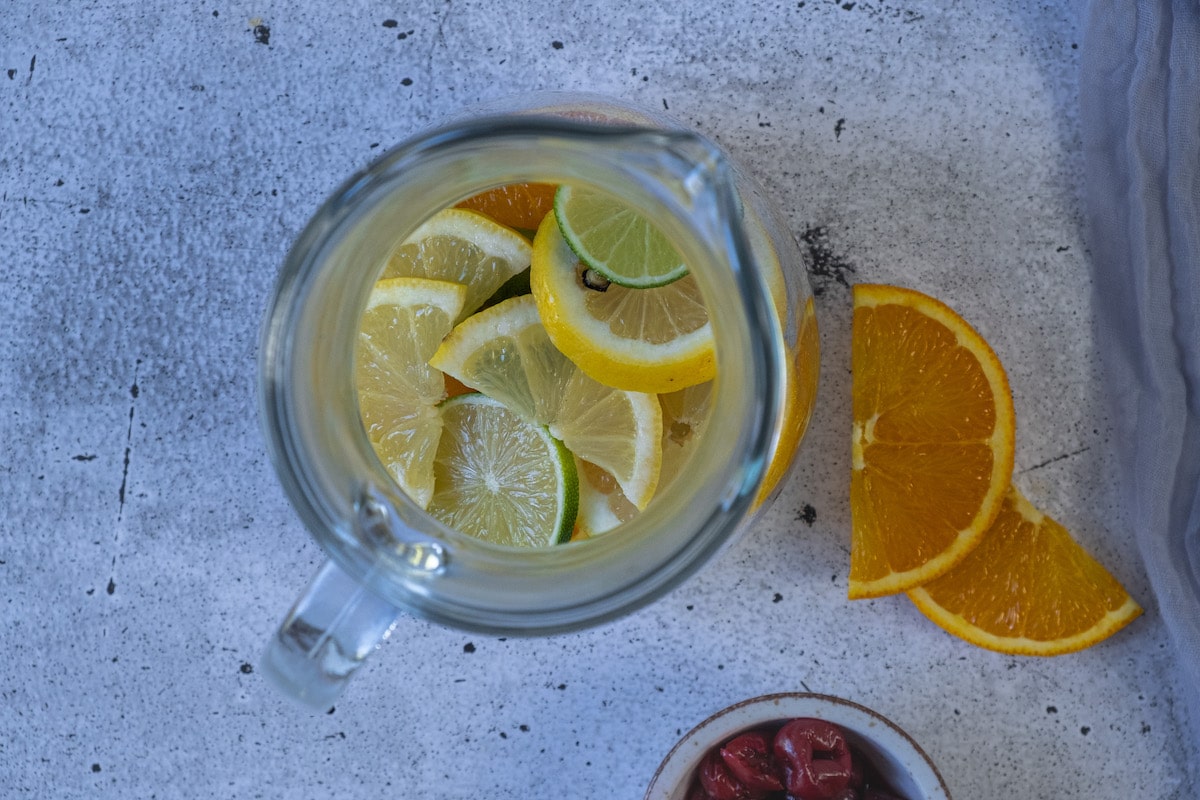 Delicious Red Wine Bourbon Summer Sangria Recipe (MustTry)