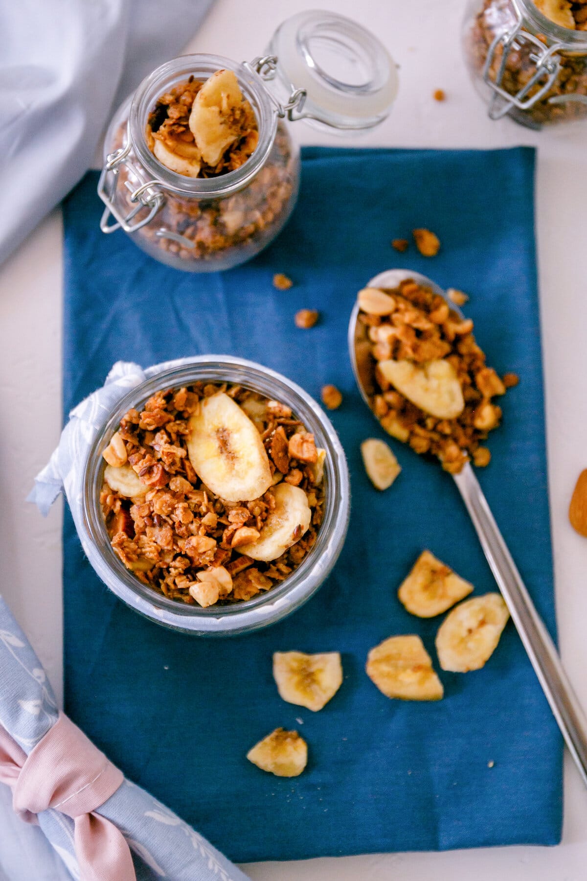 Delicious Homemade Banana Granola Recipe With Brown Sugar