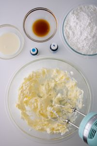 Blue Cookie Monster Cupcakes - Step 2