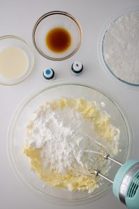 Blue Cookie Monster Cupcakes - Step 3