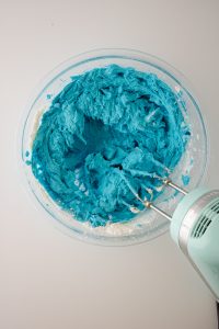 Blue Cookie Monster Cupcakes - Step 6-7