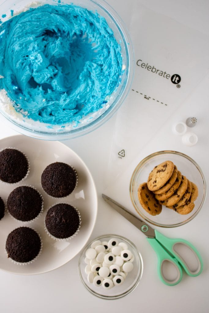 Cookie Monster Cupcakes Tutorial - ingredients