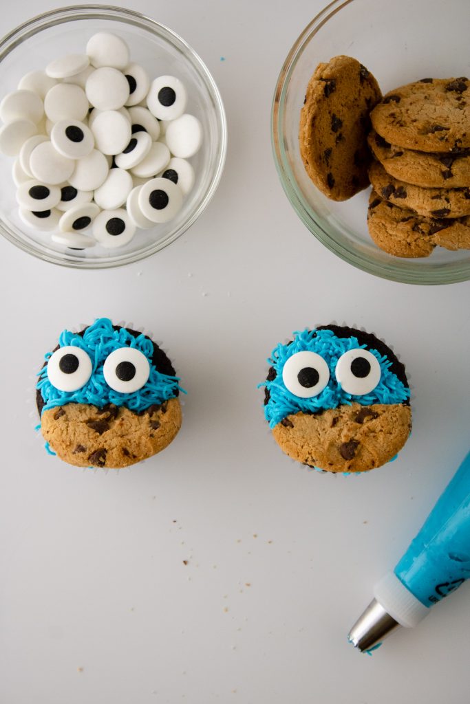 How To Decorate Cookie Monster Cupcakes - tip 233