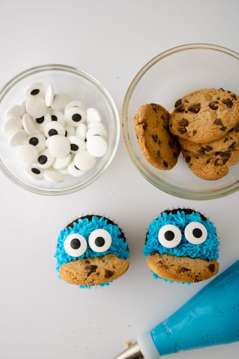 cookie monster cupcakes