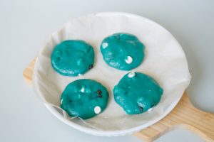 monster chocolate chip cookies - step 9