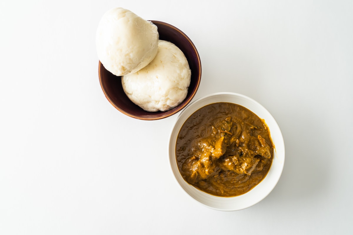 what is fufu and what does fufu taste like