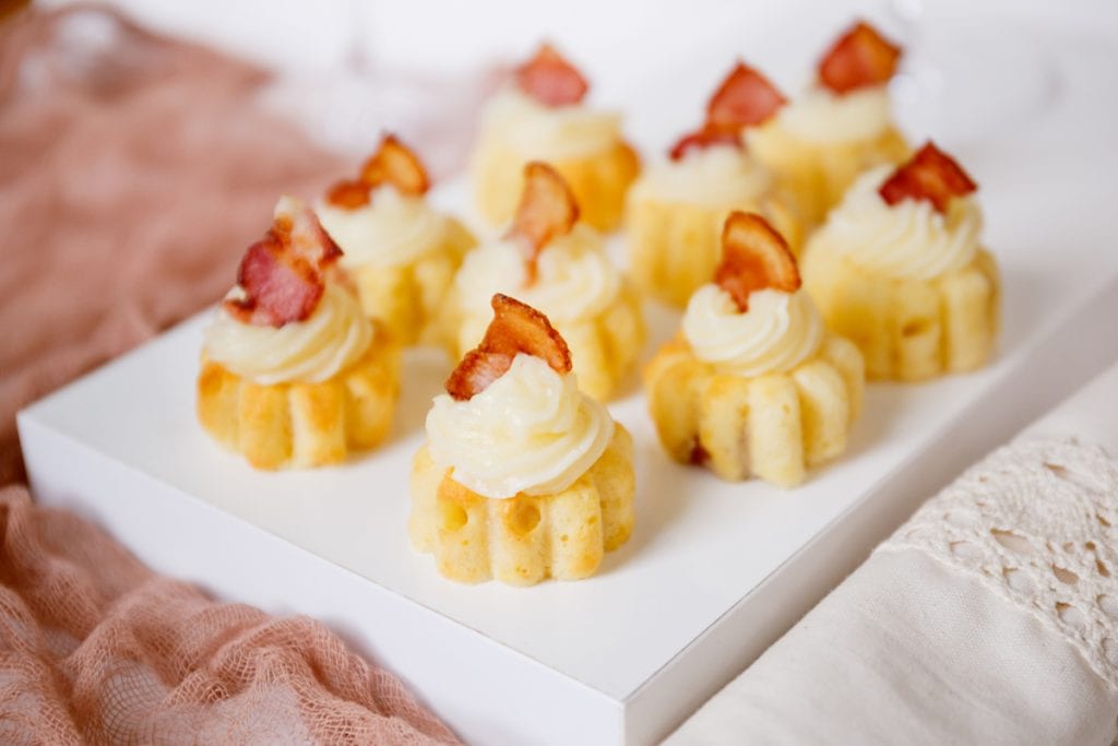 mini maple bacon cupcakes