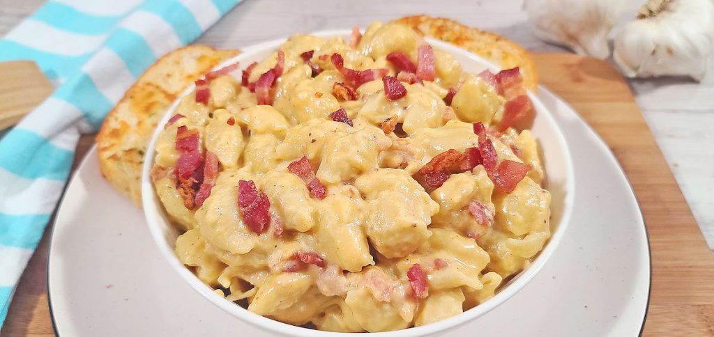 Skillet bacon mac and cheese
smoked mac and cheese with bacon
