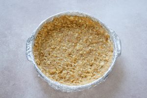 Lemon Blueberry Cheesecake crust step 4