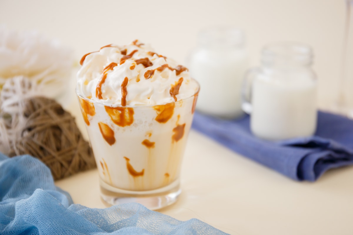 Homemade Salted Caramel Milkshake Recipe (4 Ingredients)