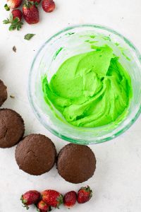 easy christmas tree cupcakes green frosting