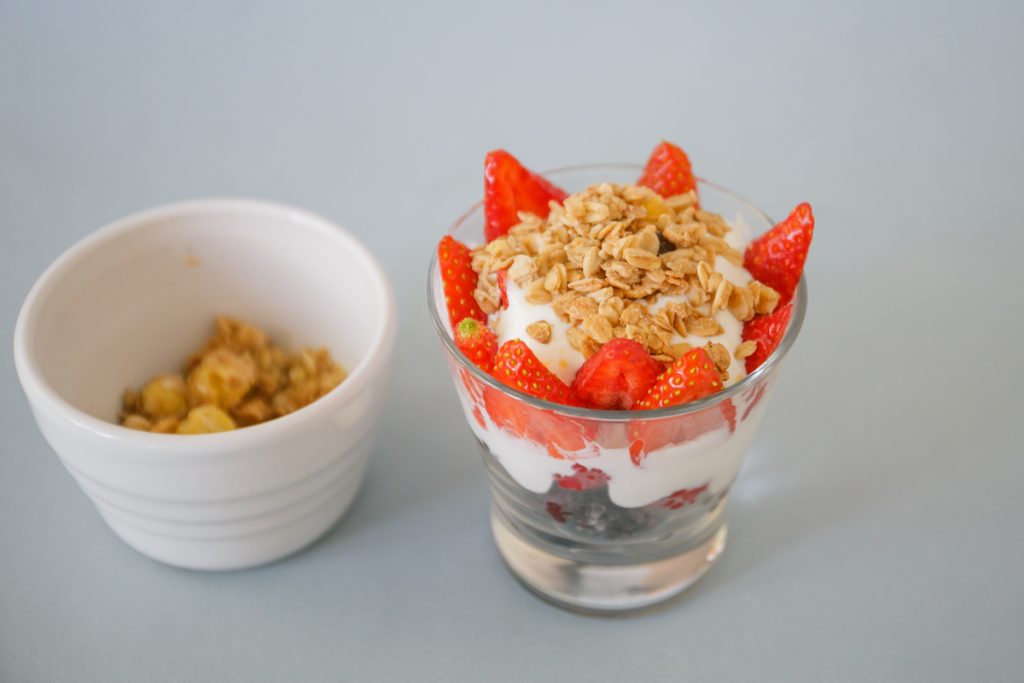 mcdonald's yogurt parfait with granola
