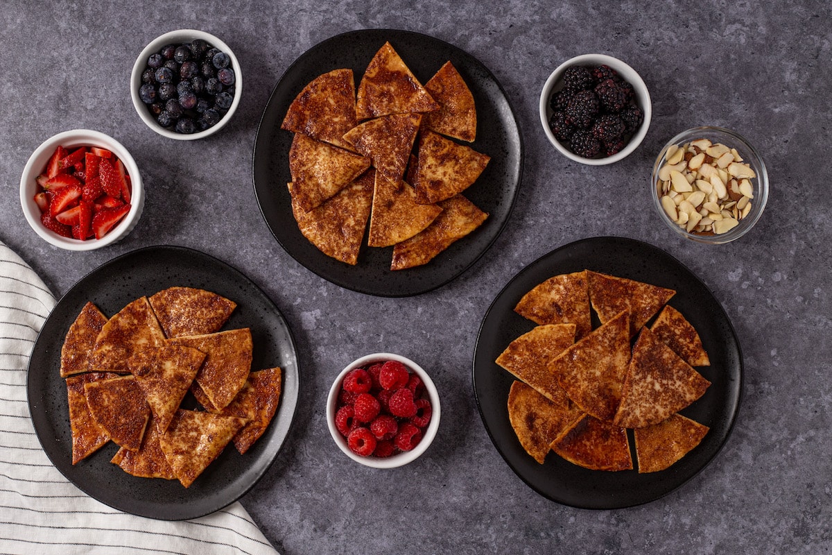 Easy Cinnamon Mixed Berry Dessert Nachos Recipe