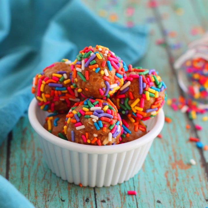 Cake Batter Protein Balls (Easy Birthday Cake Protein Balls)