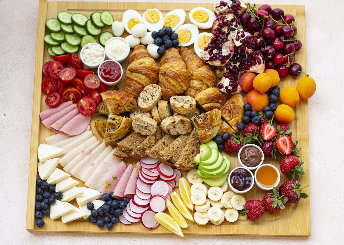 What Is A Breakfast Charcuterie Board