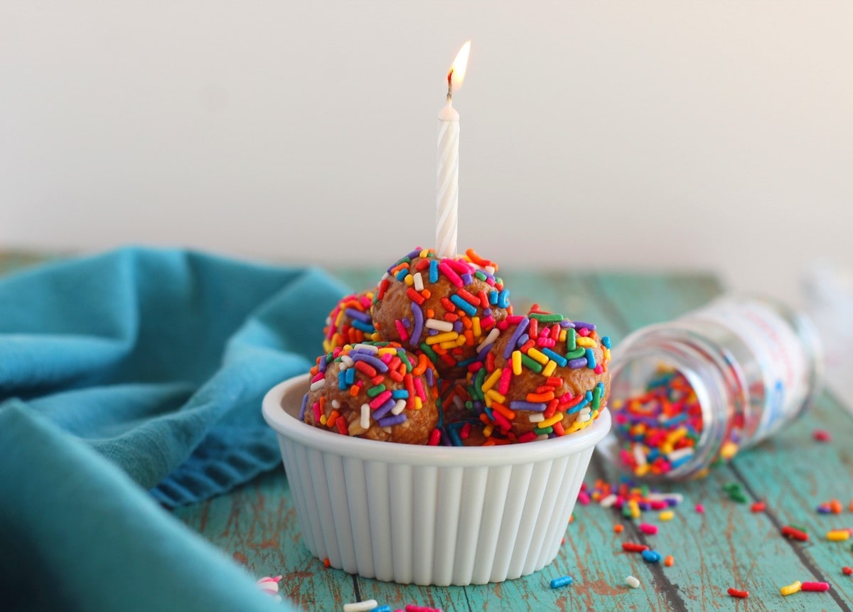 Cake Batter Protein Balls (Easy Birthday Cake Protein Balls)