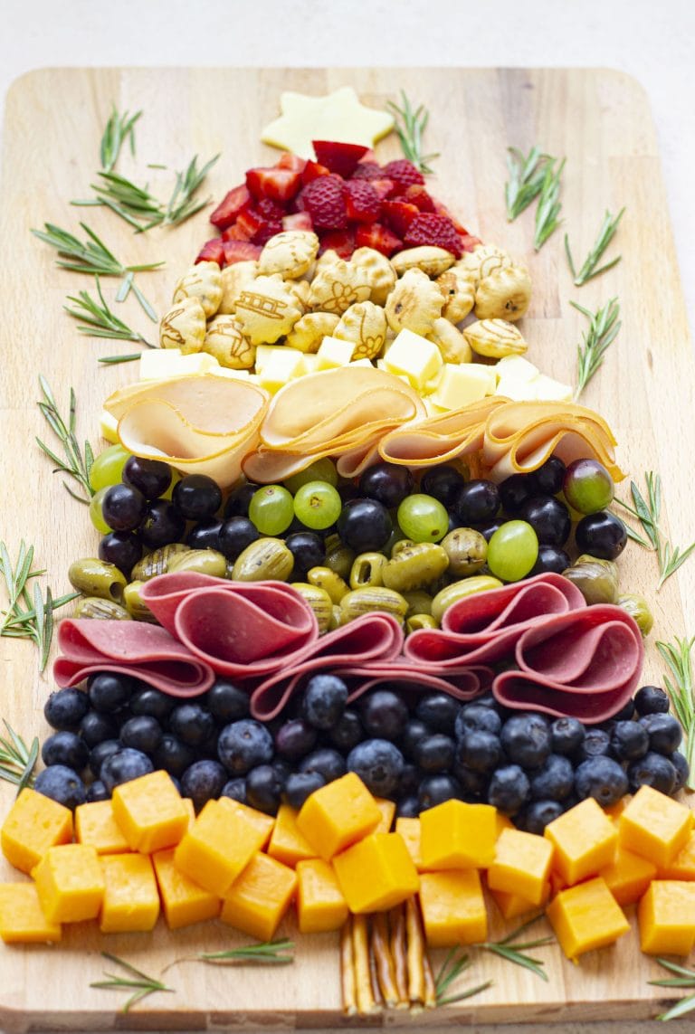 christmas tree charcuterie board