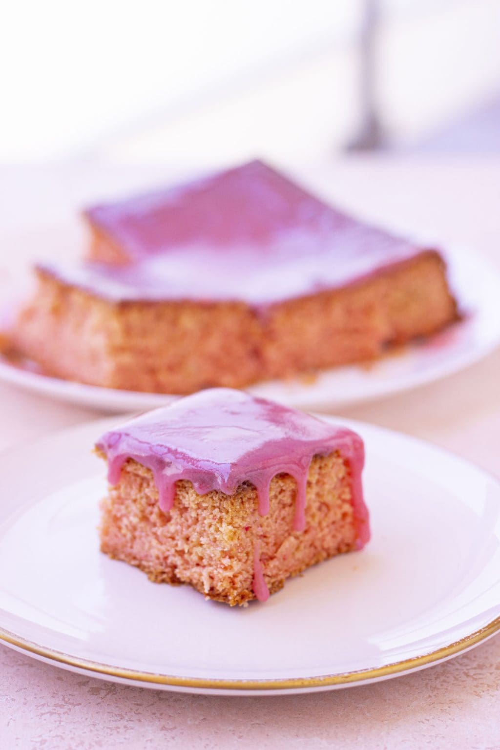 Easy Strawberry Brownies Recipe