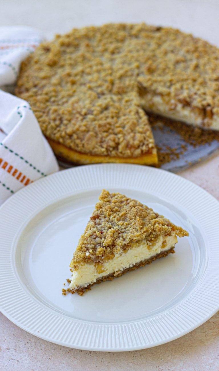 apple crumble cheesecake