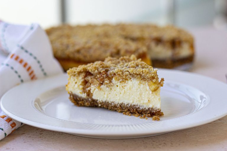 Apple Crumble Cheesecake Recipe