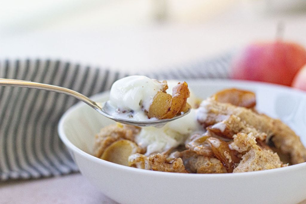 What Are The Benefits Of Making Apple Cobbler In A Dutch Oven