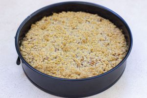 step 12 apple crumble cheesecake