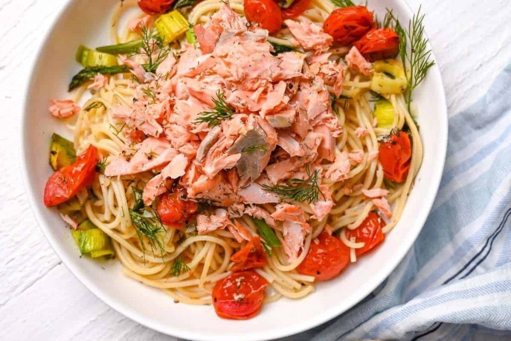GARLIC DILL SALMON PASTA BY THE PERFECT TIDE