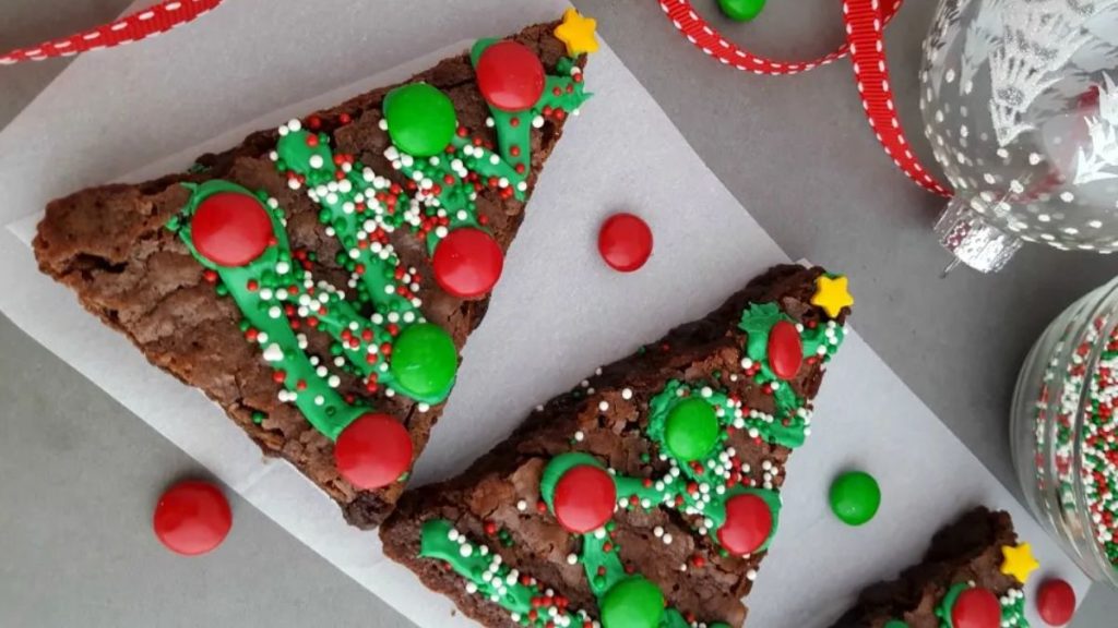 CHRISTMAS TREE BROWNIES RECIPE BY IN THE PLAYROOM