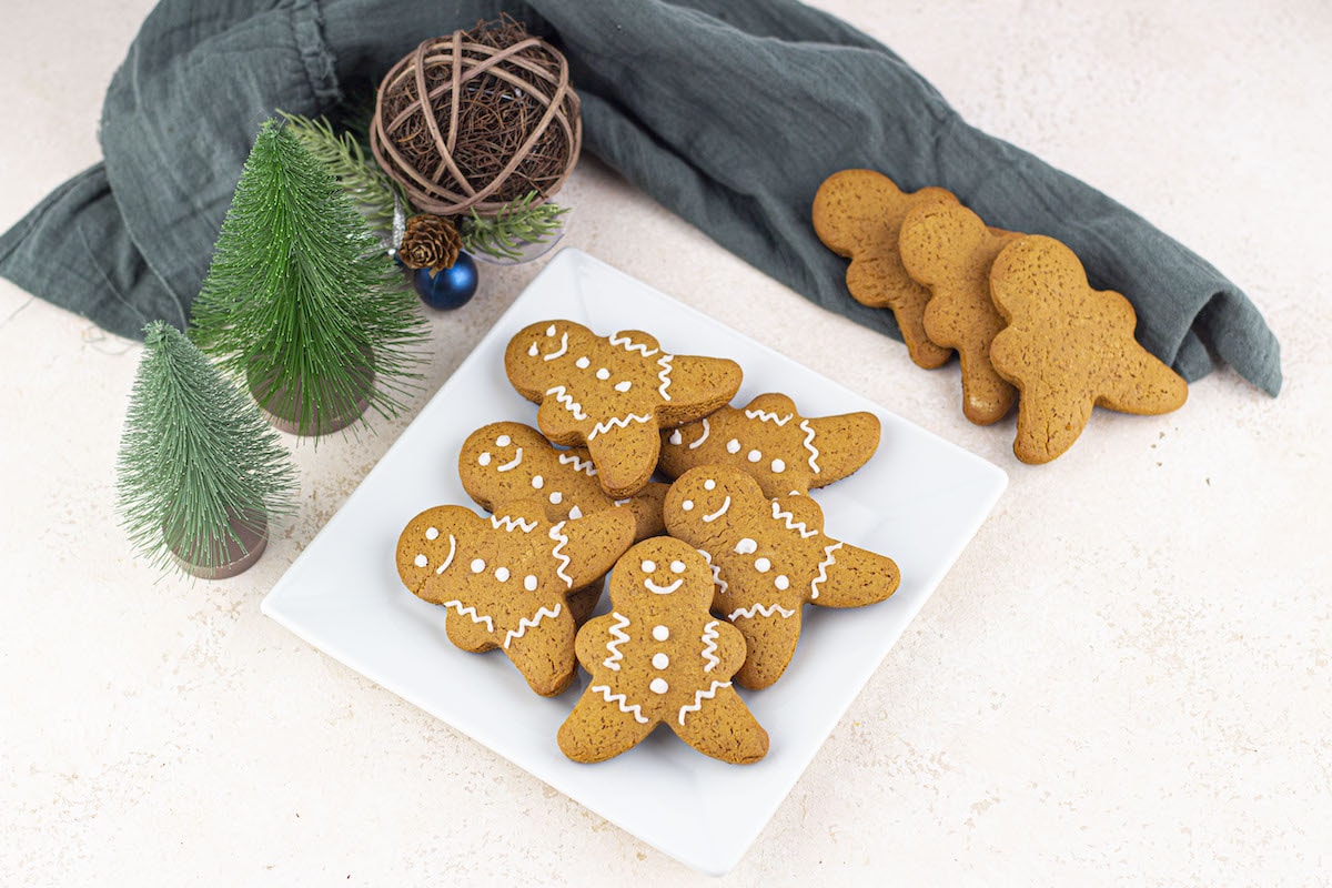 What To Serve With These Soft and Chewy Gingerbread Cookies
