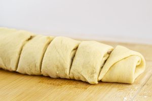 How to Make Apple Pie Cinnamon Rolls