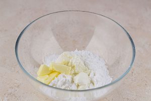 How to Make Apple Pie Cinnamon Rolls