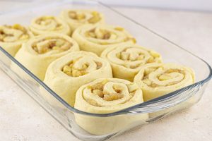 How to Make Apple Pie Cinnamon Rolls