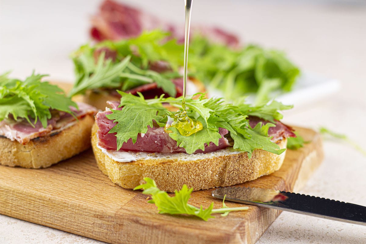 Prosciutto Arugula Bruschetta with Mascarpone and Honey