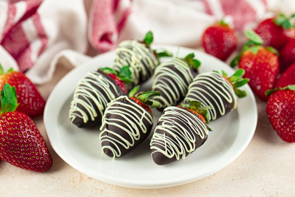 chocolate covered strawberries for valentines day