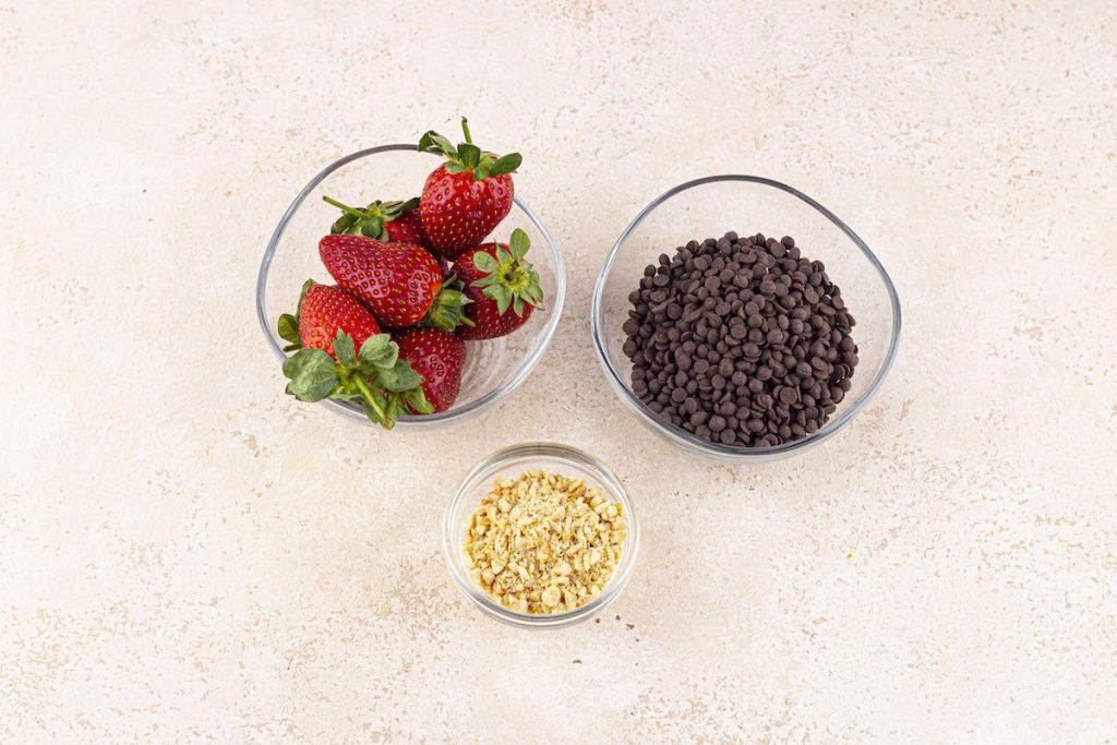 tiktok strawberry chocolate ingredients