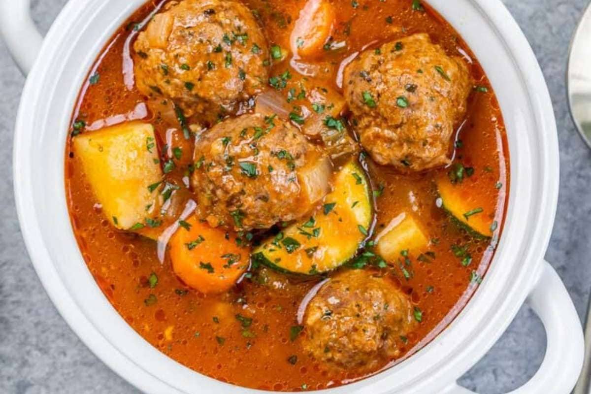 ALBONDIGAS SOUP BY HEALTHY FITNESS MEALS