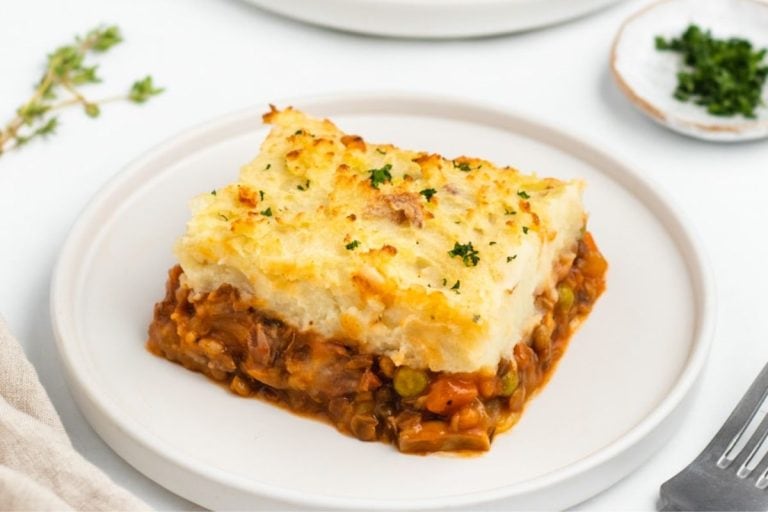 25-family-reunion-food-ideas-that-unite-everyone-over-tasty-plates