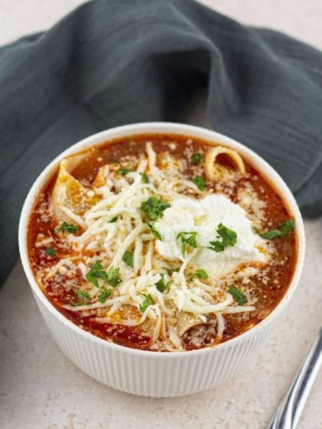 Creamy Crockpot Tortellini Soup: Easy Comfort Food Recipe