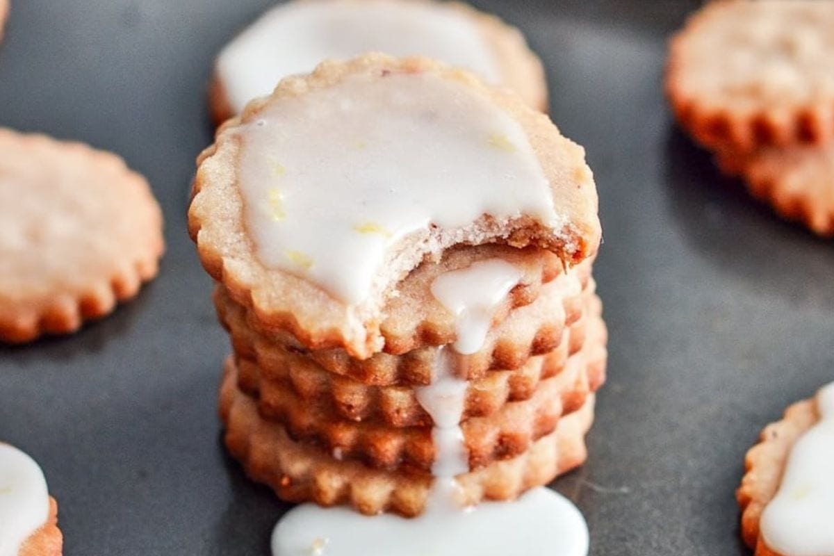 Lemon Raspberry Shortbread Cookies 25 Summer Cookies That Will Make Your Picnic Basket Shine