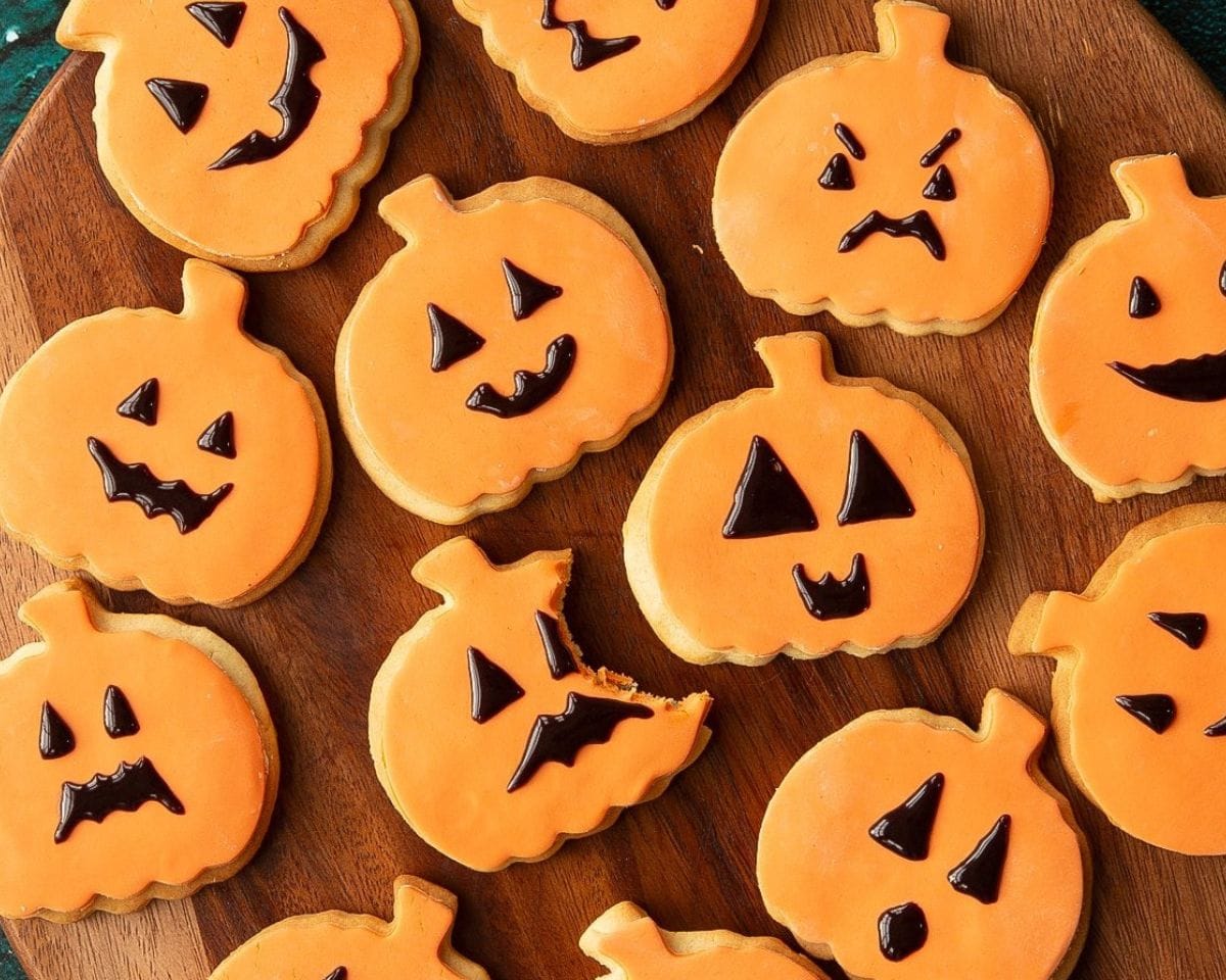 halloween baking
