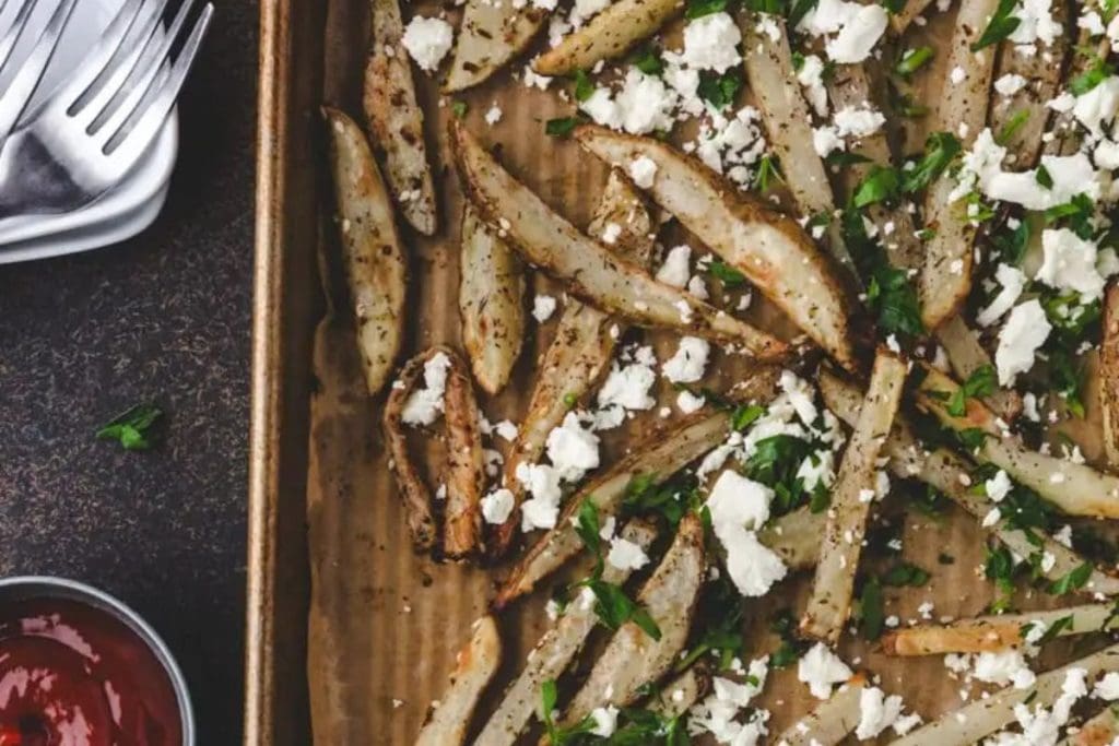 Baked Zaatar Fries with Feta by When Salty and Sweet Unite