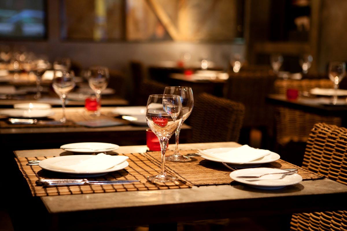 Dining interioremprise