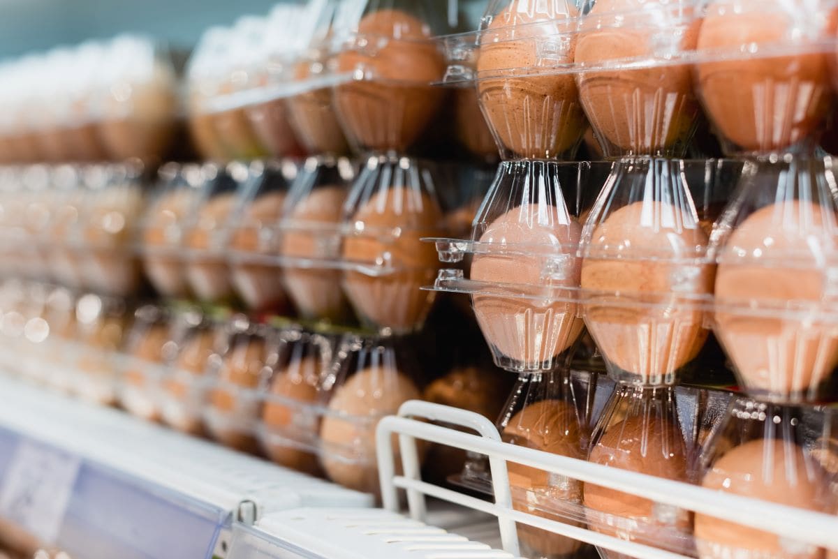 Eggs in the storeAndrewLozovyi