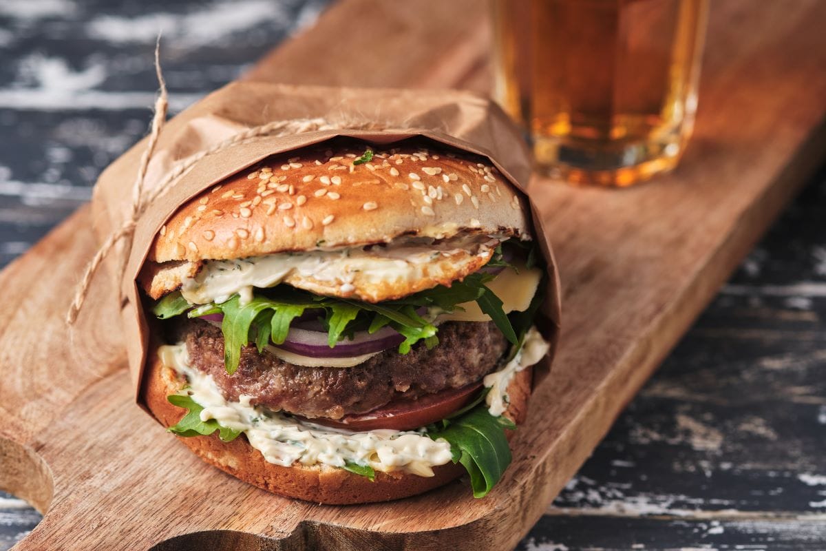 Mouth watering burgerMoshkoviktor