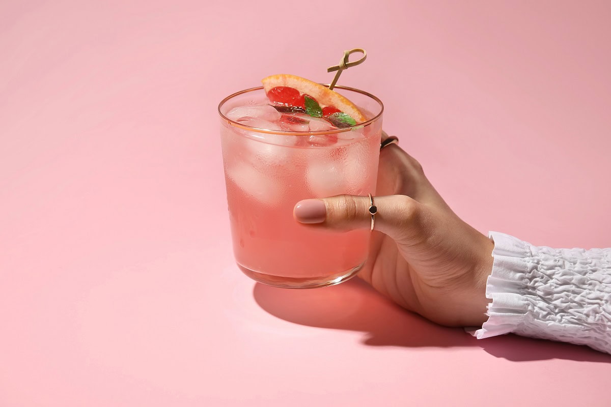 Pink cocktailserezniy