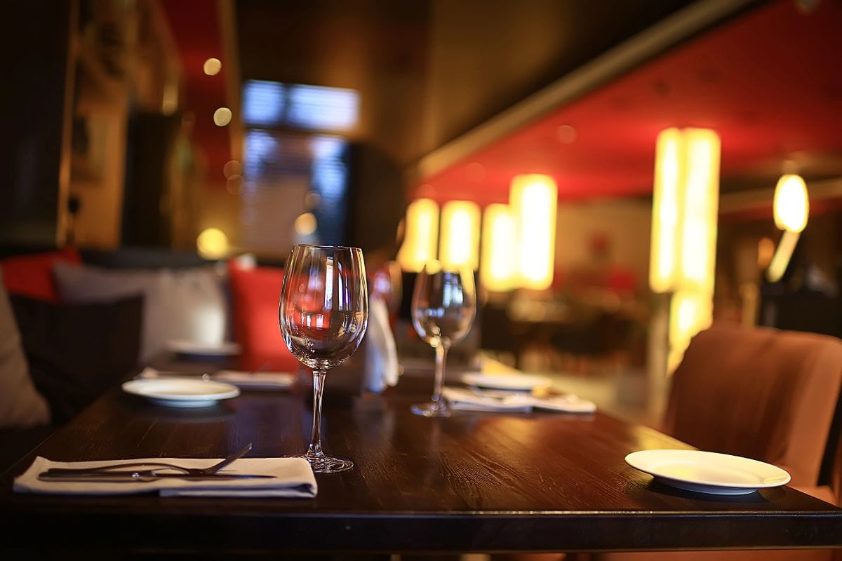 Restaurant interior2Xload